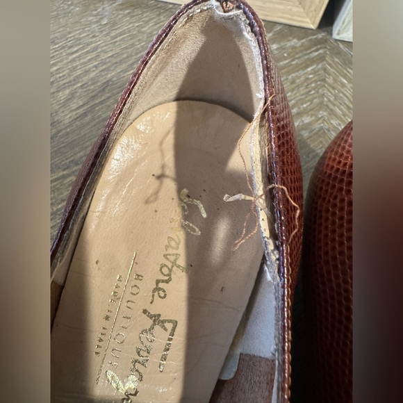 Salvatore Ferragamo low heel pump. Size 7C. Brown. - Picture 3 of 6